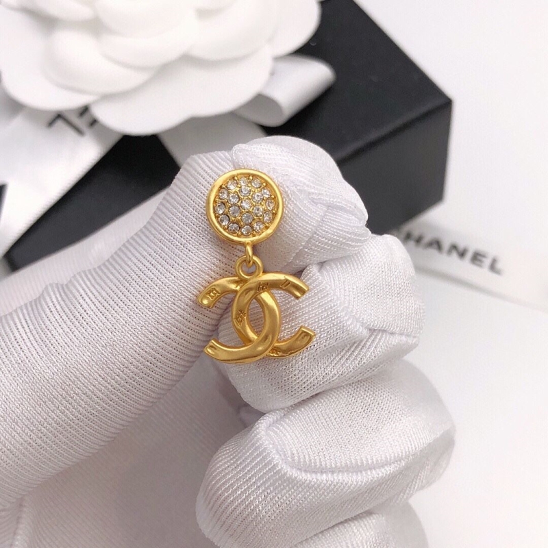 Ch**el earrings